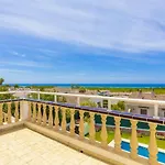 V89b Sea Lights Villa