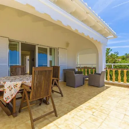 V89b Sea Lights Villa *